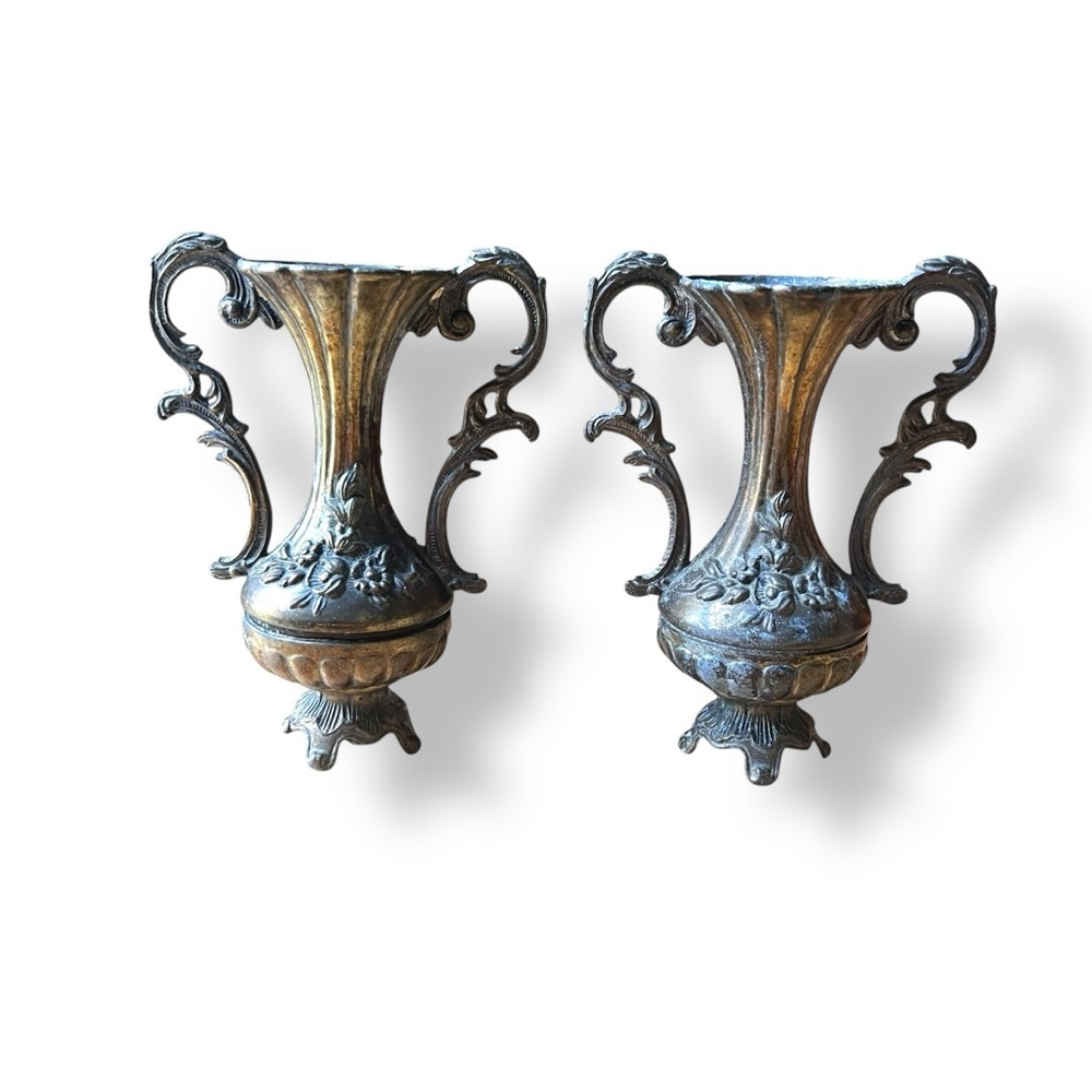 Vintage Italian Floral Ornate Metal Patina Bud Vase Pair Romantic - Picture 2 of 8